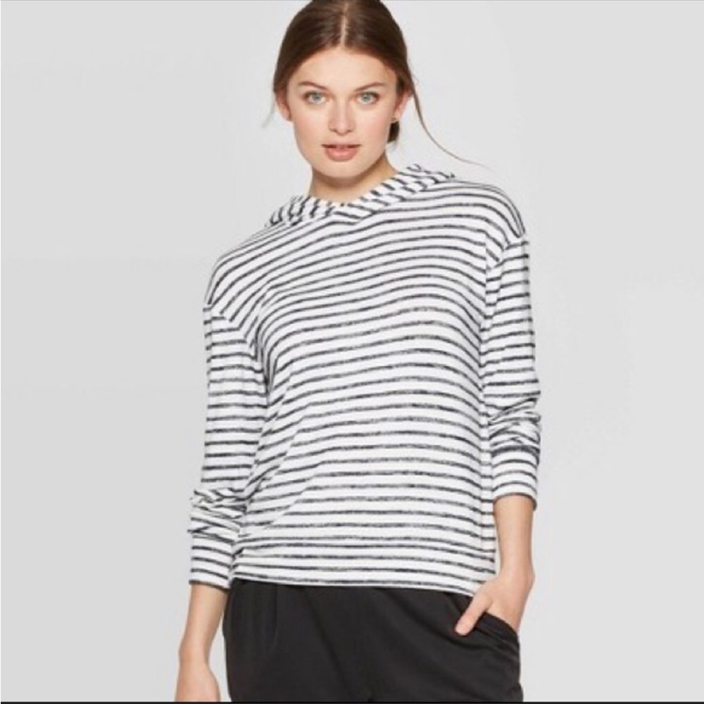 A new day striped black and white hooded top size L